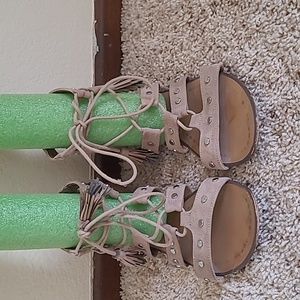 Ladies sandals